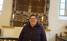 16b-Kuesterin-von-evangelischer-Kirche-Kroeslin